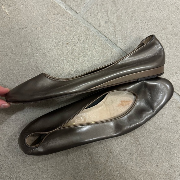 Salvatore Ferragamo Metallic Brown Leather Flats - Picture 10 of 10